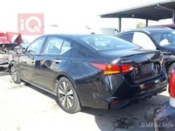 نيسان ألتيما